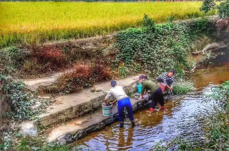 车主访｜假如生活欺骗了你，那就买台车刺激一下