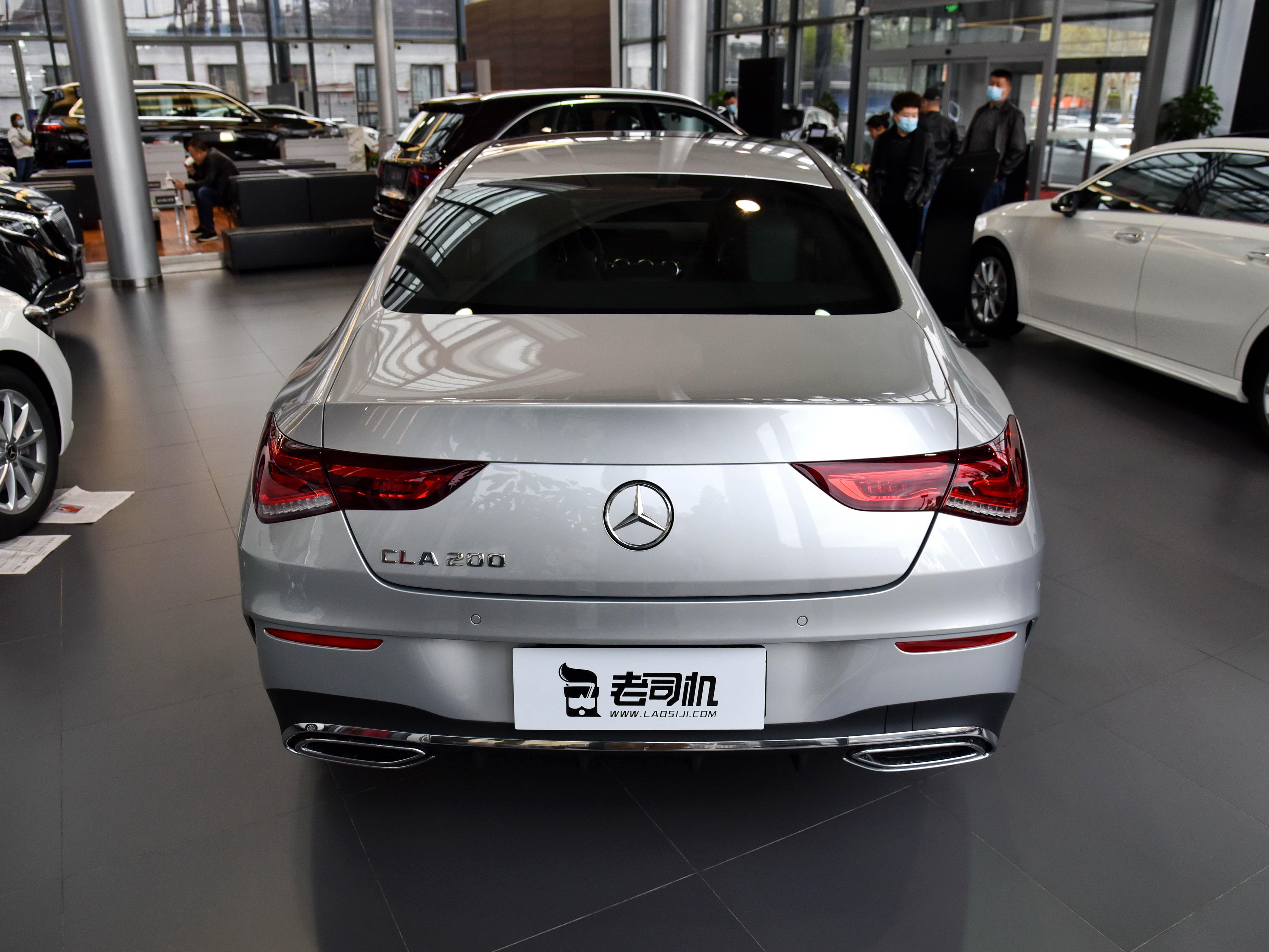 奔驰cla200轿跑报价及图片(30万买一台169马力的车)_【读车号】