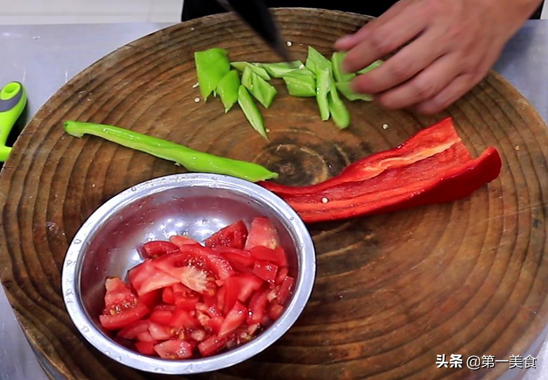 红烧茄子的做法 最正宗的做法视频,红烧茄子的做法最正宗的做法视频窍门