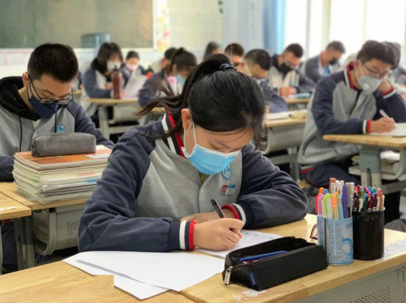 梦见参加高考（奶奶梦见孙子高考考了666分）