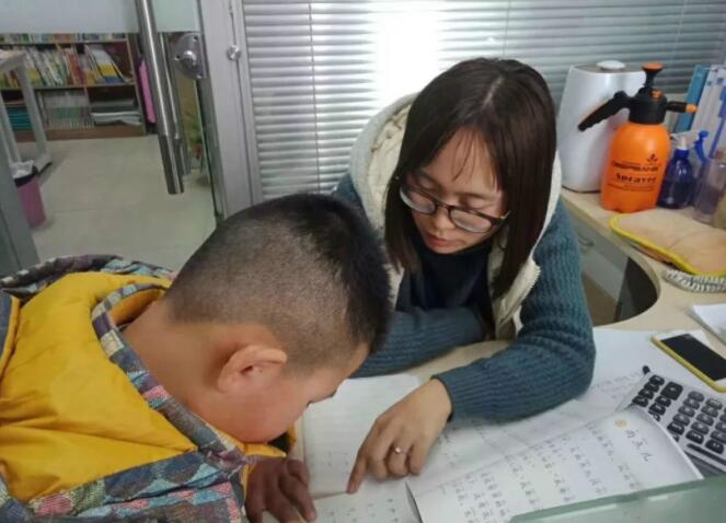 上海“幼升小”学生15页简历走红，引众人感慨，大学生都自愧不如