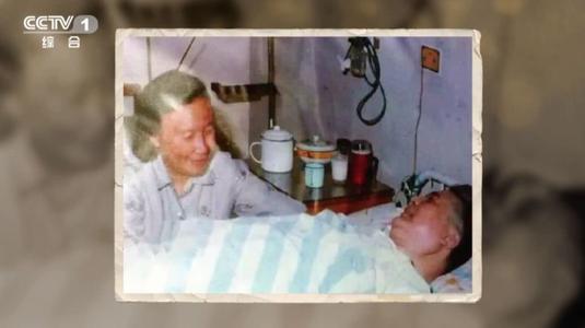 1986年天安门广场,邓稼先一口鲜血喷在英雄纪念碑,7天后与世长辞