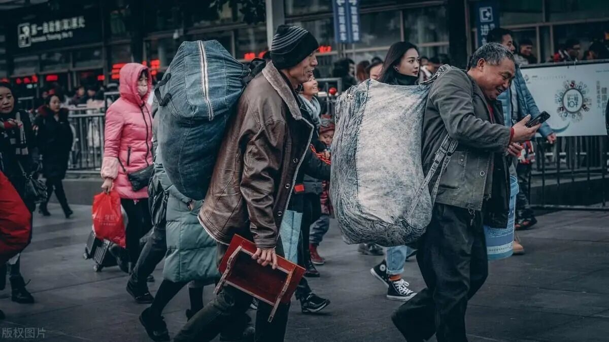 慨叹新旧交替时，我们会不会是下一个时代遗忘的那一群人们