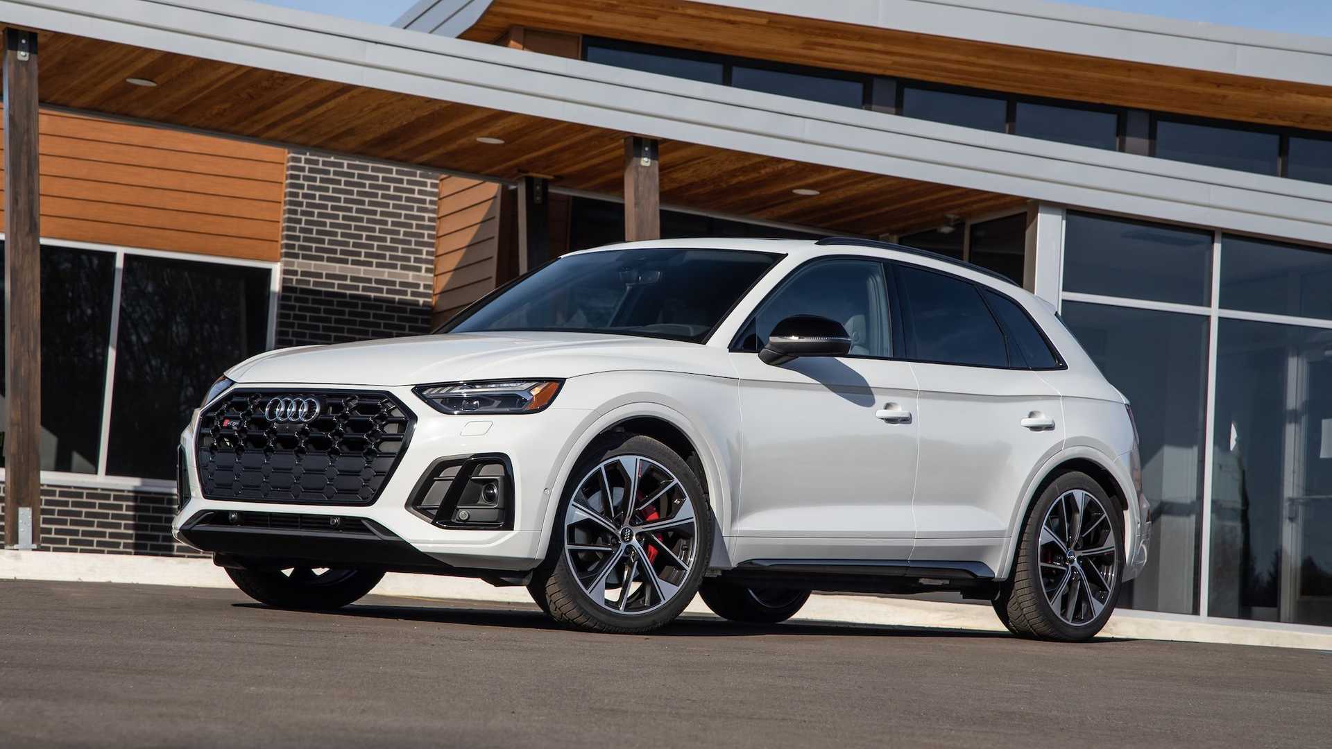 新款奥迪Q5高性能版，3.0T+V6引擎，海外售价约35万元