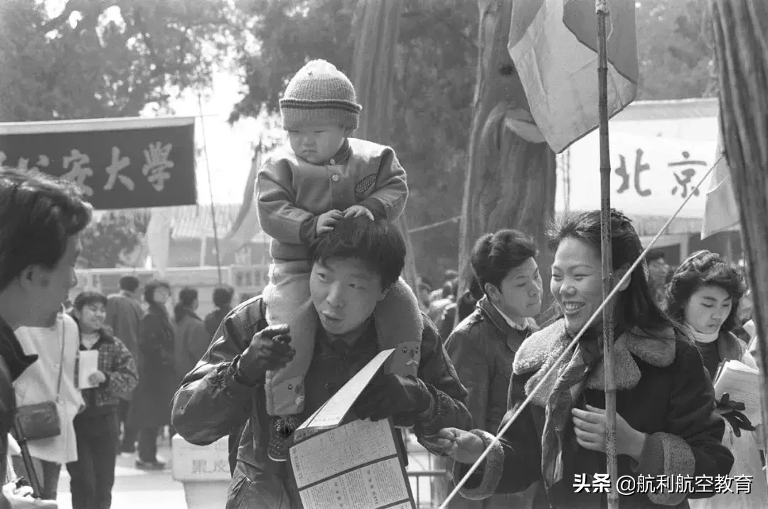 45张照片，几代人的高考记忆