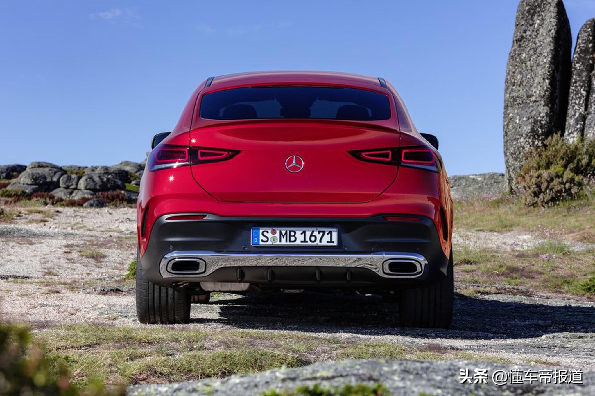 新车 </p><p>　　 售价78.88万元起 全新奔驰GLE轿跑SUV上市