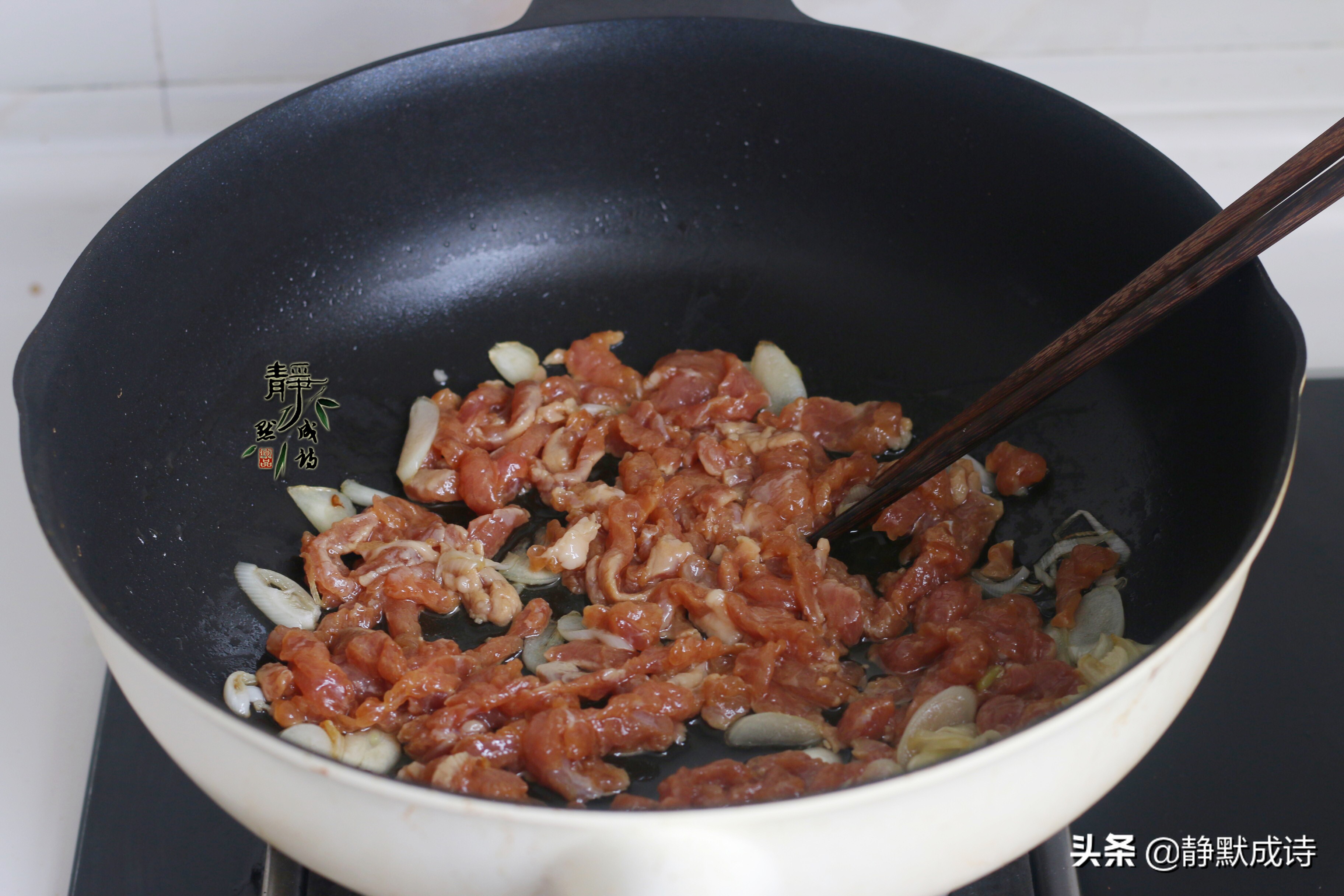 黄豆芽炒肉（一文详解分享黄豆芽炒肉的做法）