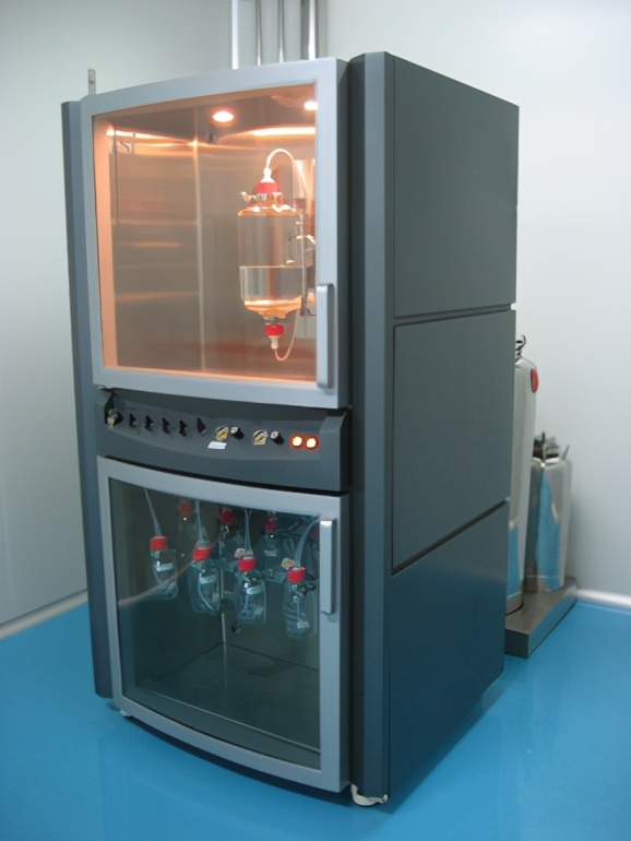 南京农业大学动物医学院（国际首次）