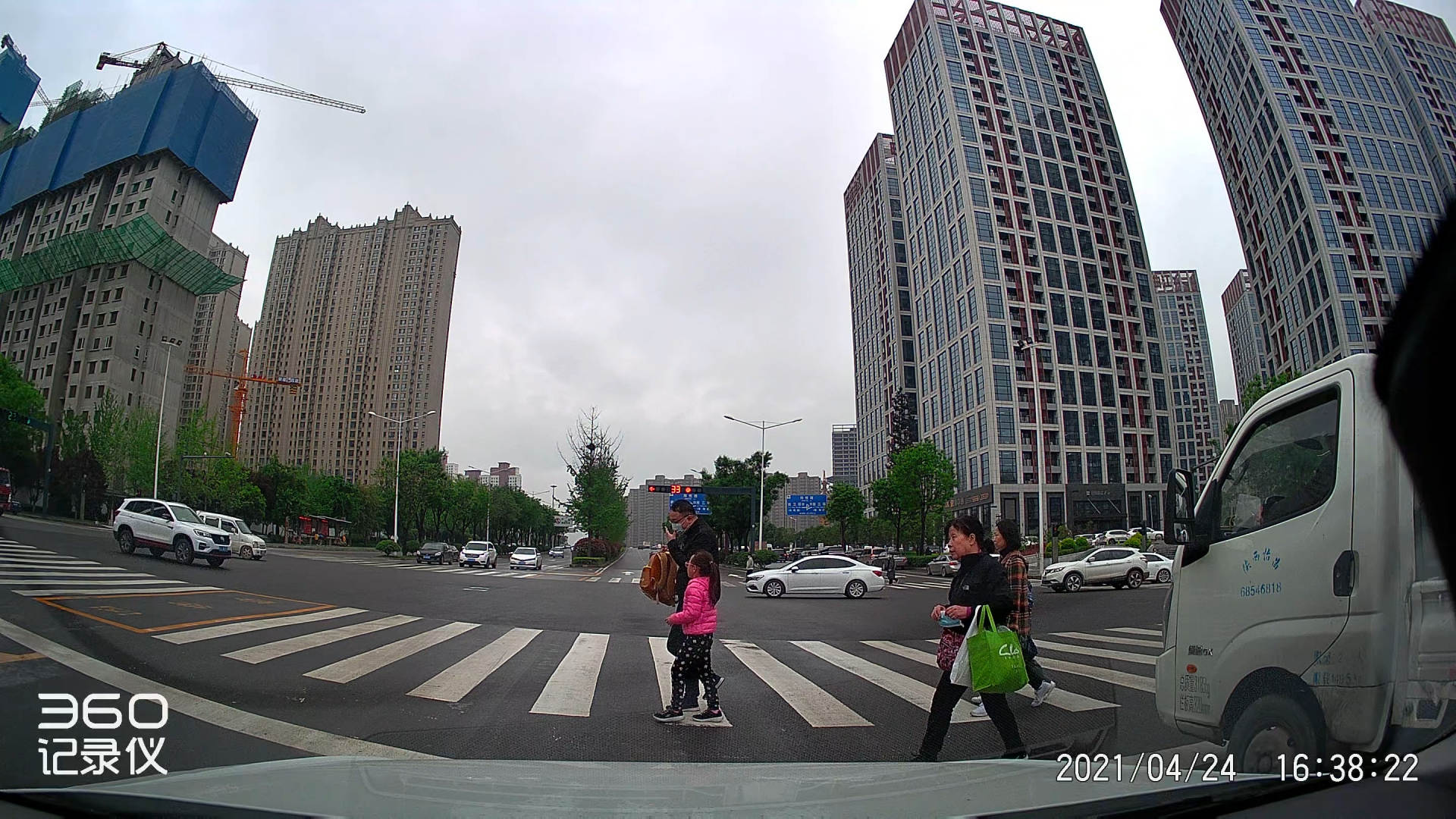 618在即，行車記錄儀怎么選？四大品牌四款主流行車記錄實測
