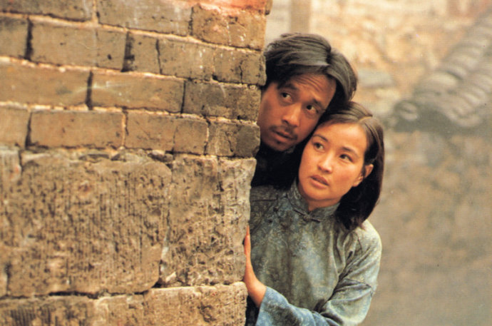 1987年,谢晋直观展现了特殊年代的"性"与自由,令人深思