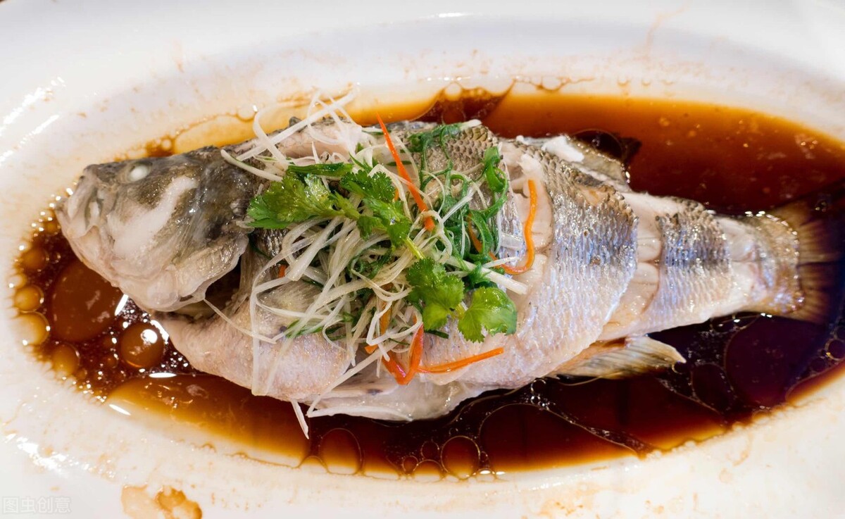 鱼蒸多长时间就熟了(蒸鱼多少分钟才熟)