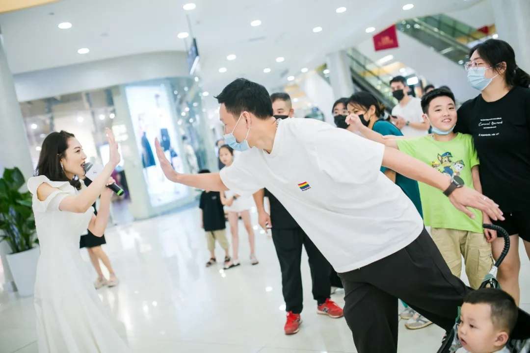 天生“i”动 畅享驾趣极致-创新纯电动BMW iX3商圈之旅圆满结束