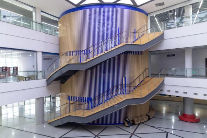 长江大学图书馆(多图直击)