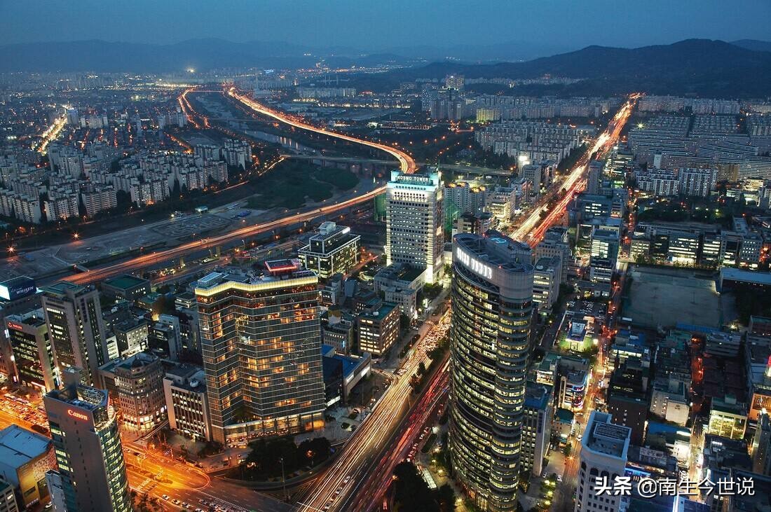 上半年韩国经济增长4%，GDP约8861.67亿美元，仍排全球第十名