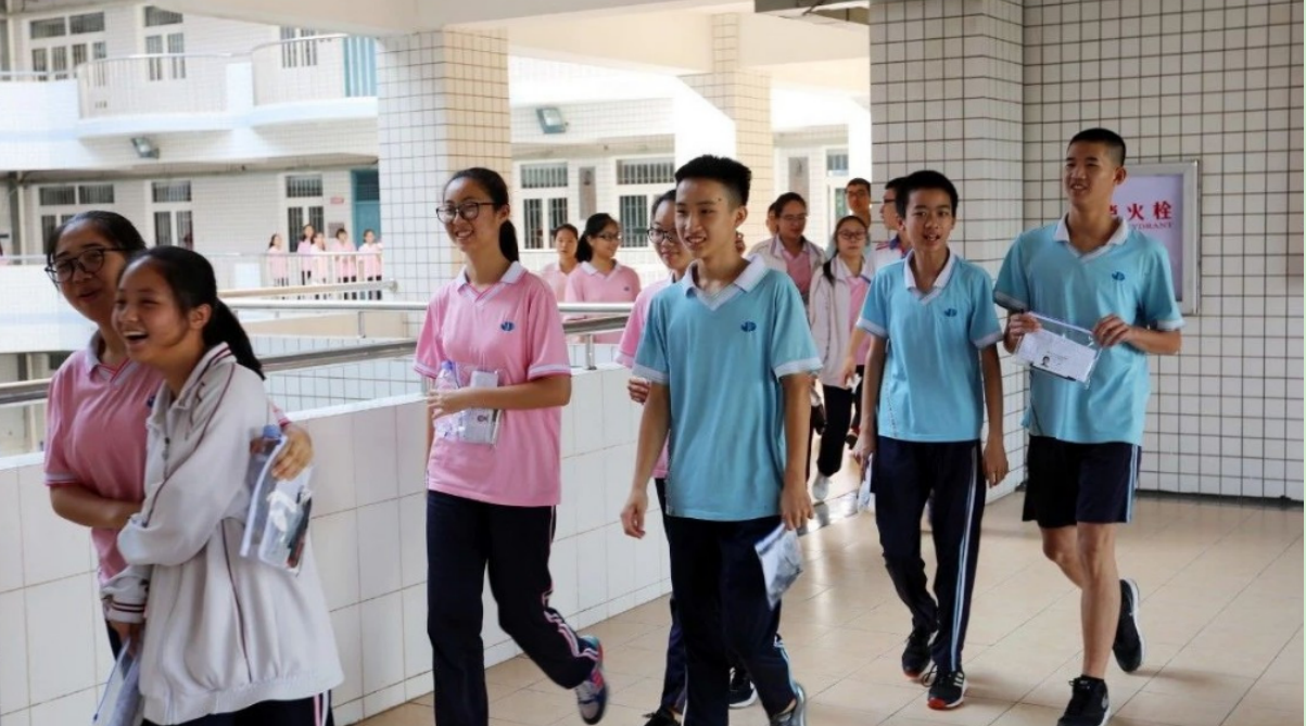 “公办”初中与“民办”初中，到底该怎么选？过来人的建议很中肯