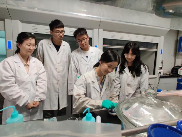 天津“校花级”女学霸！以第一名直博清华，连续3年包揽国家奖学金！