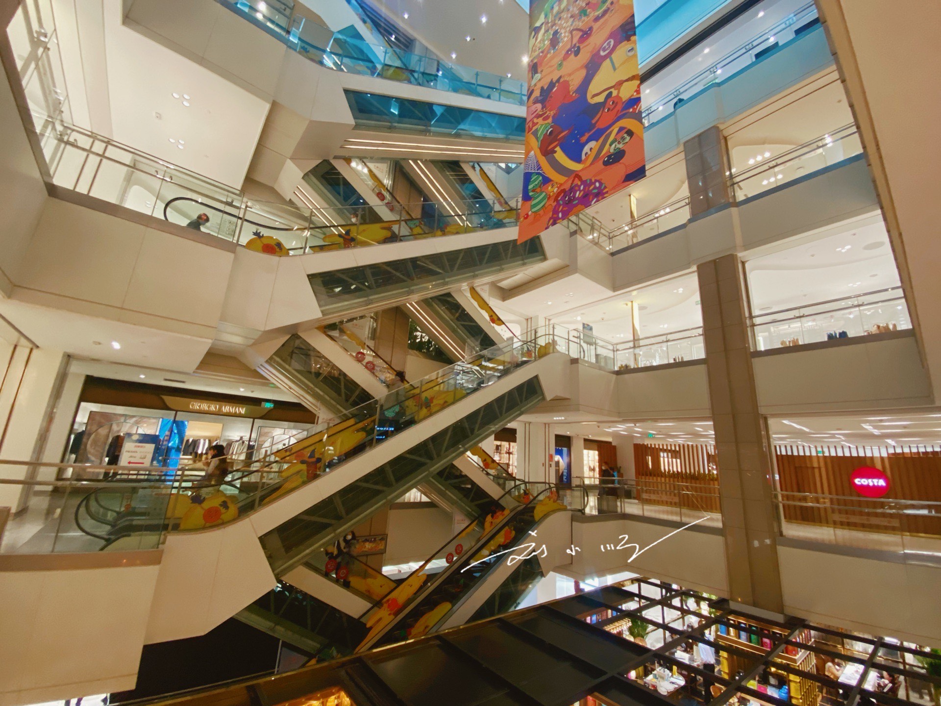 北京"最高档"的商场,看起来不起眼,每年销售额却排名全国第一