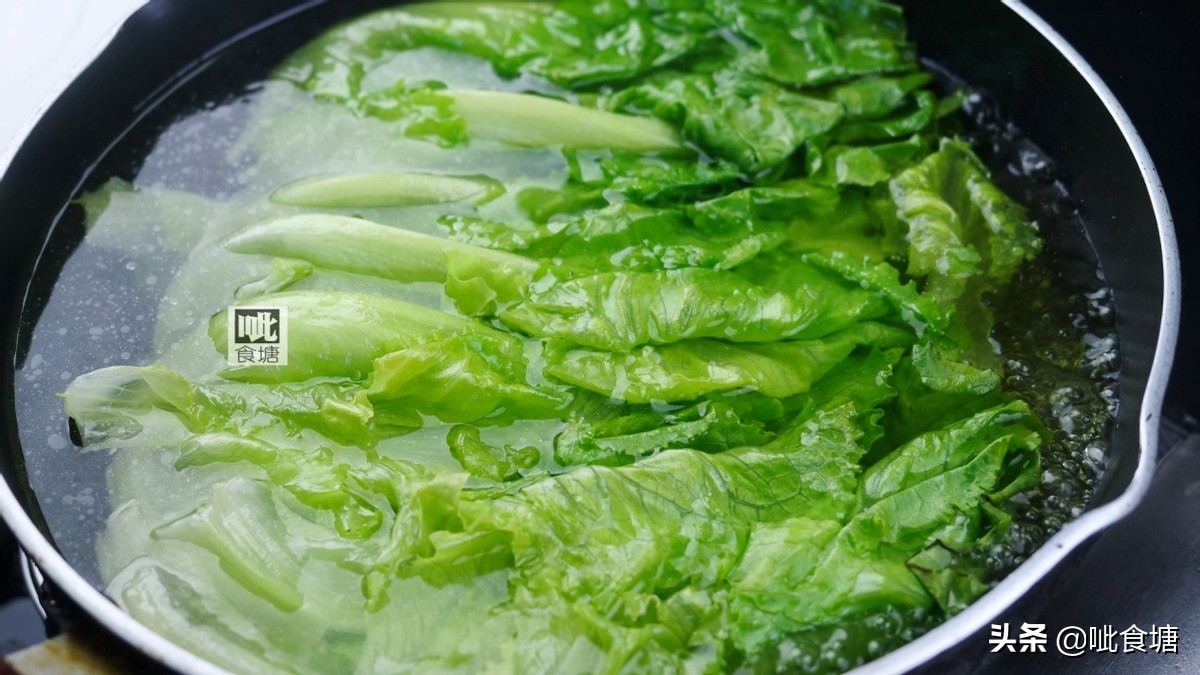 罗马生菜你吃过吗？更适合做蚝油生菜，分享保持翠绿不出水的技巧