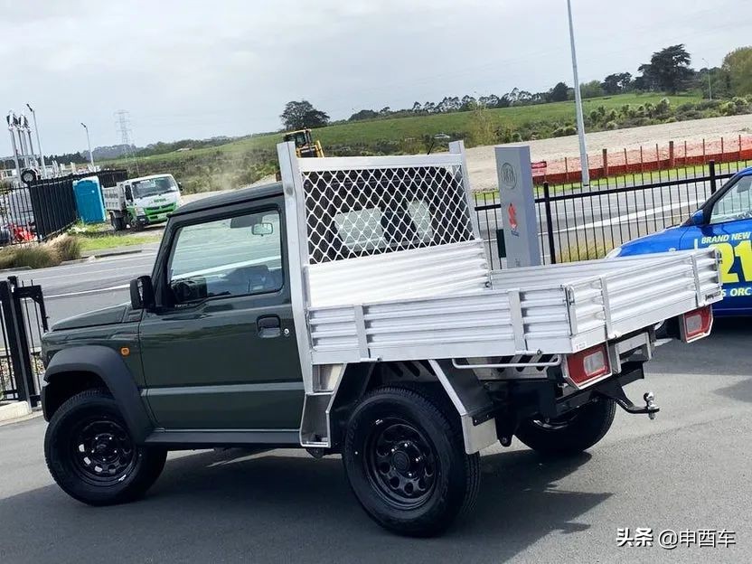 Auto史记 </p><p>　　 铃木可不只有小钢蛋吉姆尼，还有过不少皮卡…