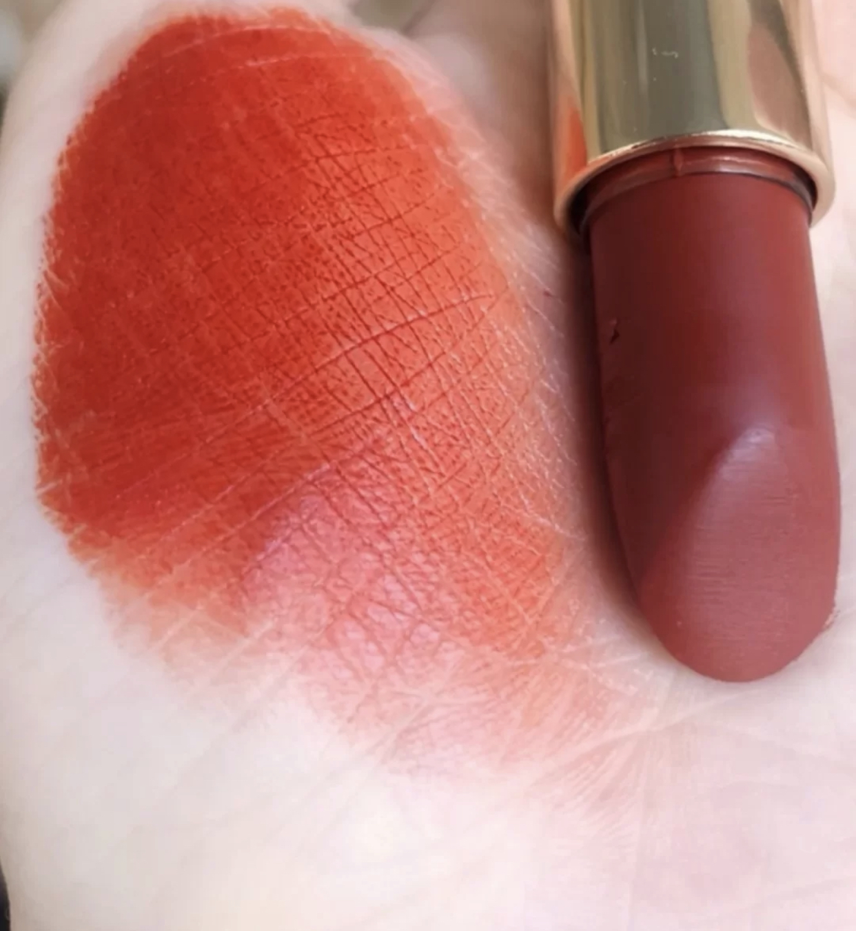 橘色系口红的"四大扛把子":405不过时,迪奥740显白更复古