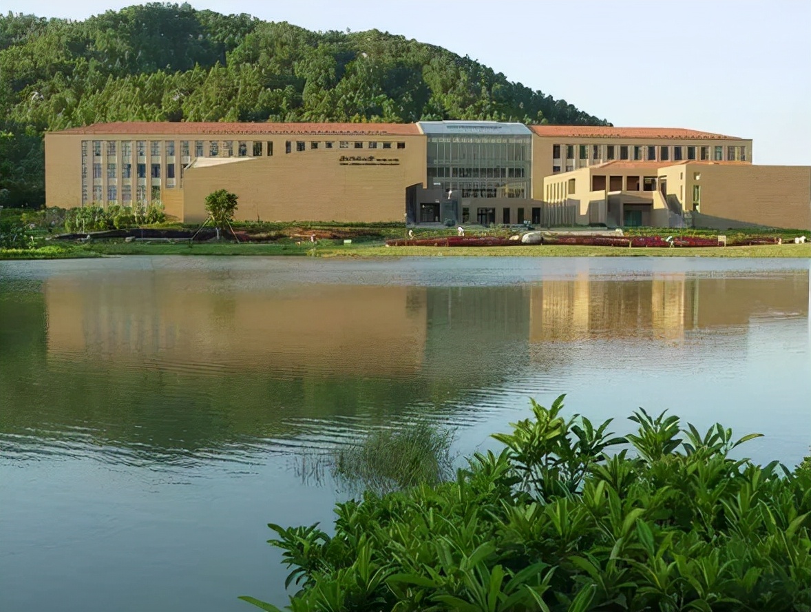 师范大学排行榜出炉，北京师范稳居榜首，东北师范仅排第五
