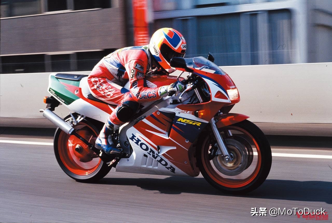 开拓全新时代的 本田nsr250r/sp