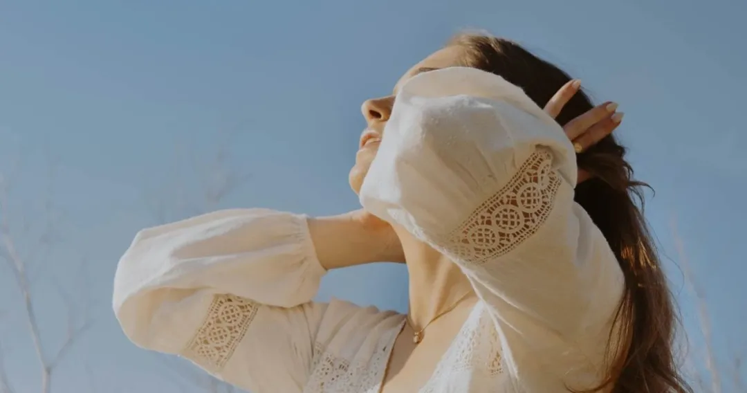 21岁远房表弟突然提出,叫我每月给他2500元,让他准备高考