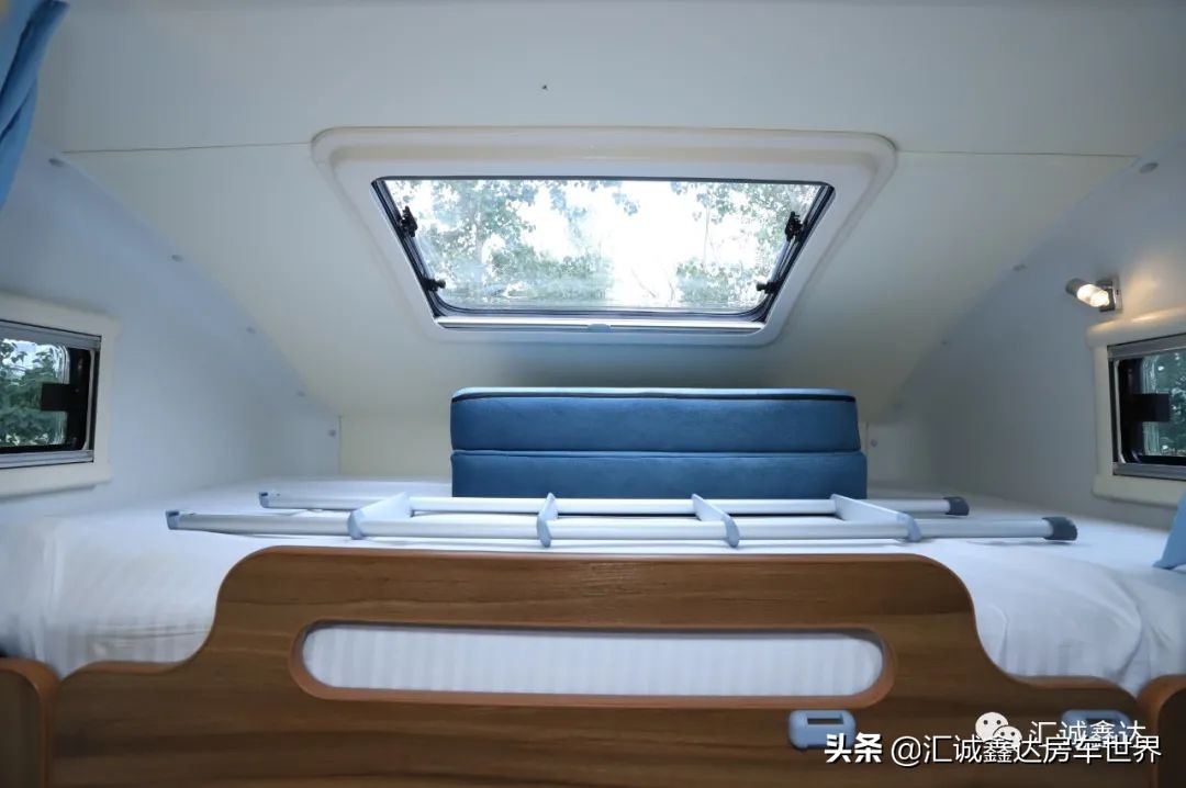 大通V80房车，典雅精装修+仨大床，大空间6人出行无压力