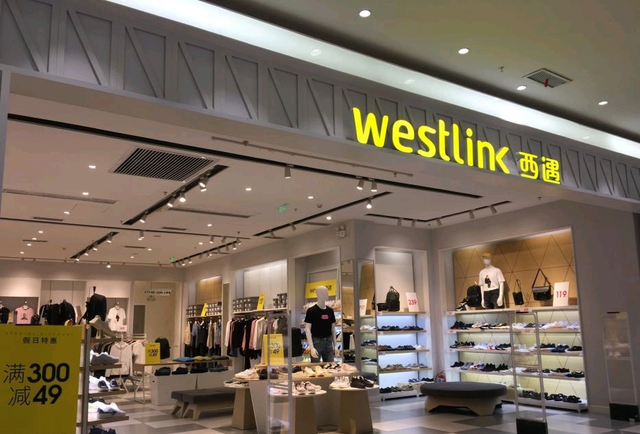 除了H＆M、优衣库之外，这些国内快时尚服饰品牌更值得购买