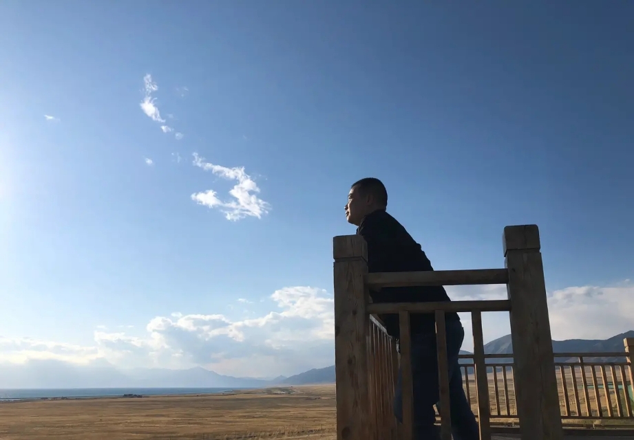 在《非你莫属》走红的江西求职者李晨十年四次创业，现身价过亿。