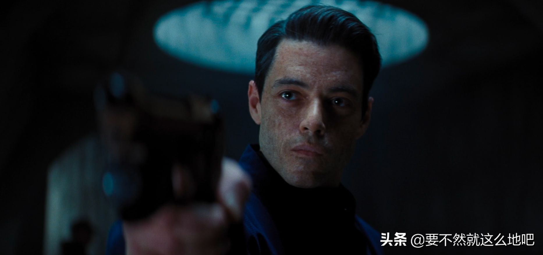 ​那些与邦德交战的影帝级反派，麦叔最虐、哈维尔·巴登最深入人心