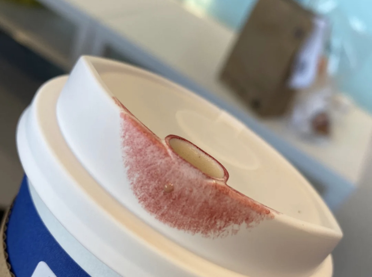 YSL口红很火，为什么实际买的人不多？看完这4个缺点就懂了