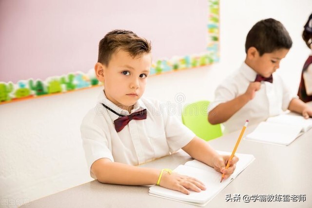 「雷老师239」换偏旁并组词，孩子考试老出错，怎么练习？