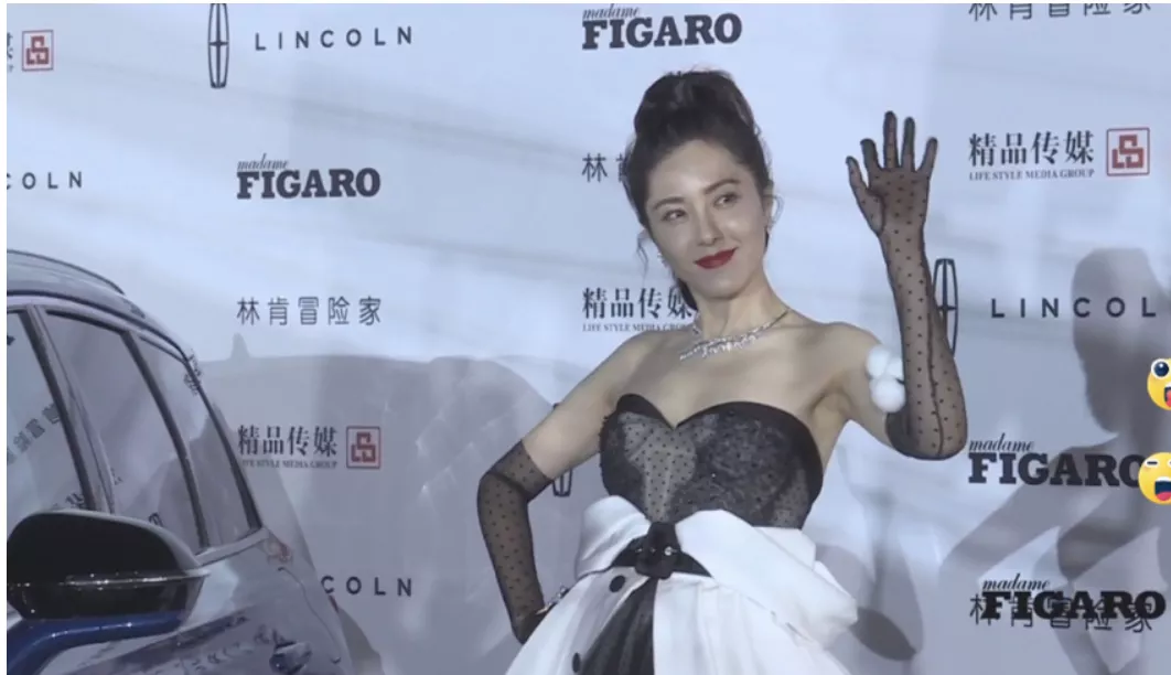 “造谣欺辱中国,滚!”欧阳娜娜、迪丽热巴等一众明星硬气解约