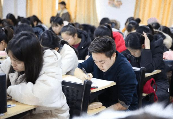 大专毕业生"有福了",这3个国企单位开始秋招