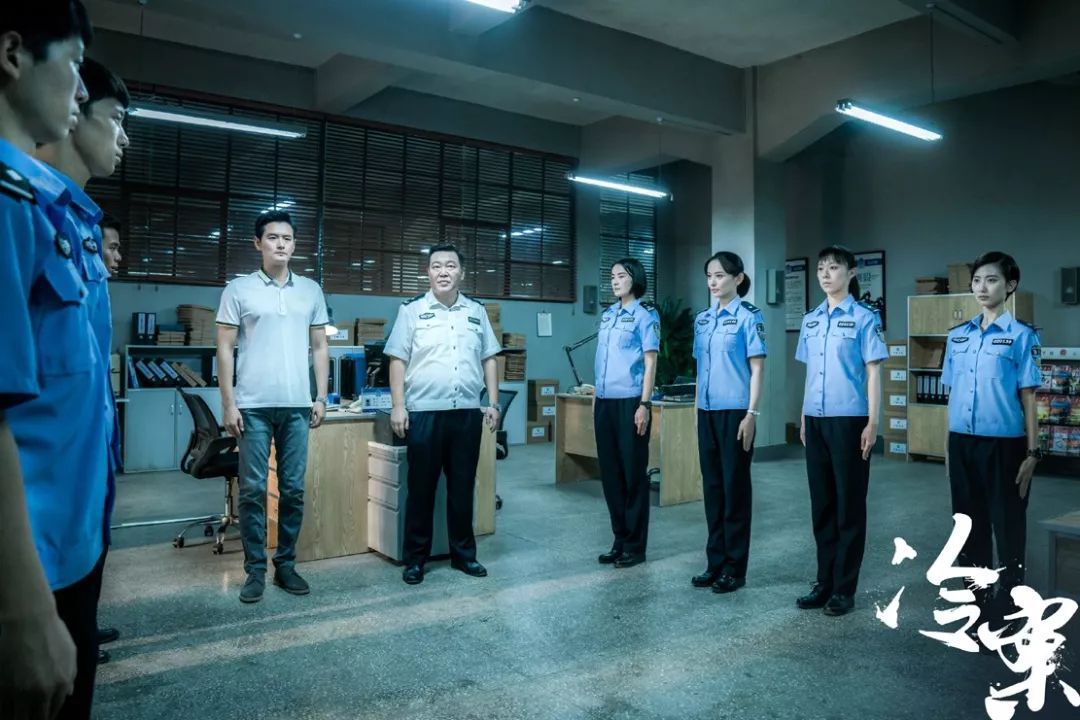《冷事件》：失足少女的结局，是从教师父亲过分奢侈的生活开始的。