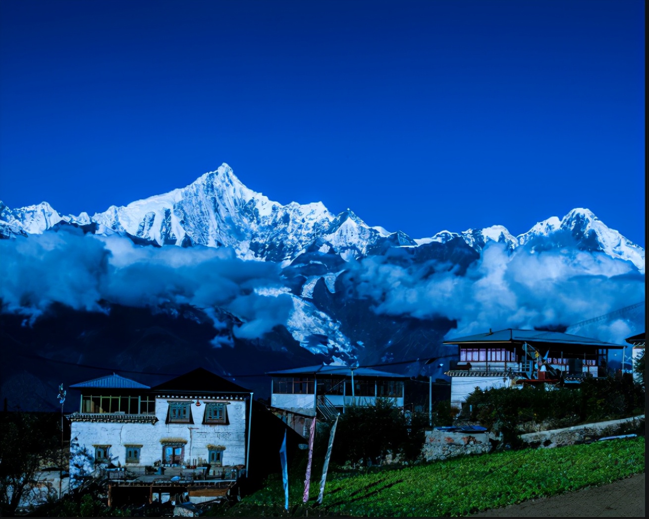 1991年17名登山队员遇难，7年后找到了日记，发现死前诡异遭遇