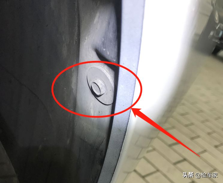 报价25万的宝马敞篷跑车，动力不如高尔夫GTI，网友：赚回头率