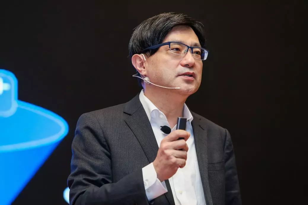 被骂垃圾货，却卖出8000万副，干翻国外大牌！这个产品凭什么？