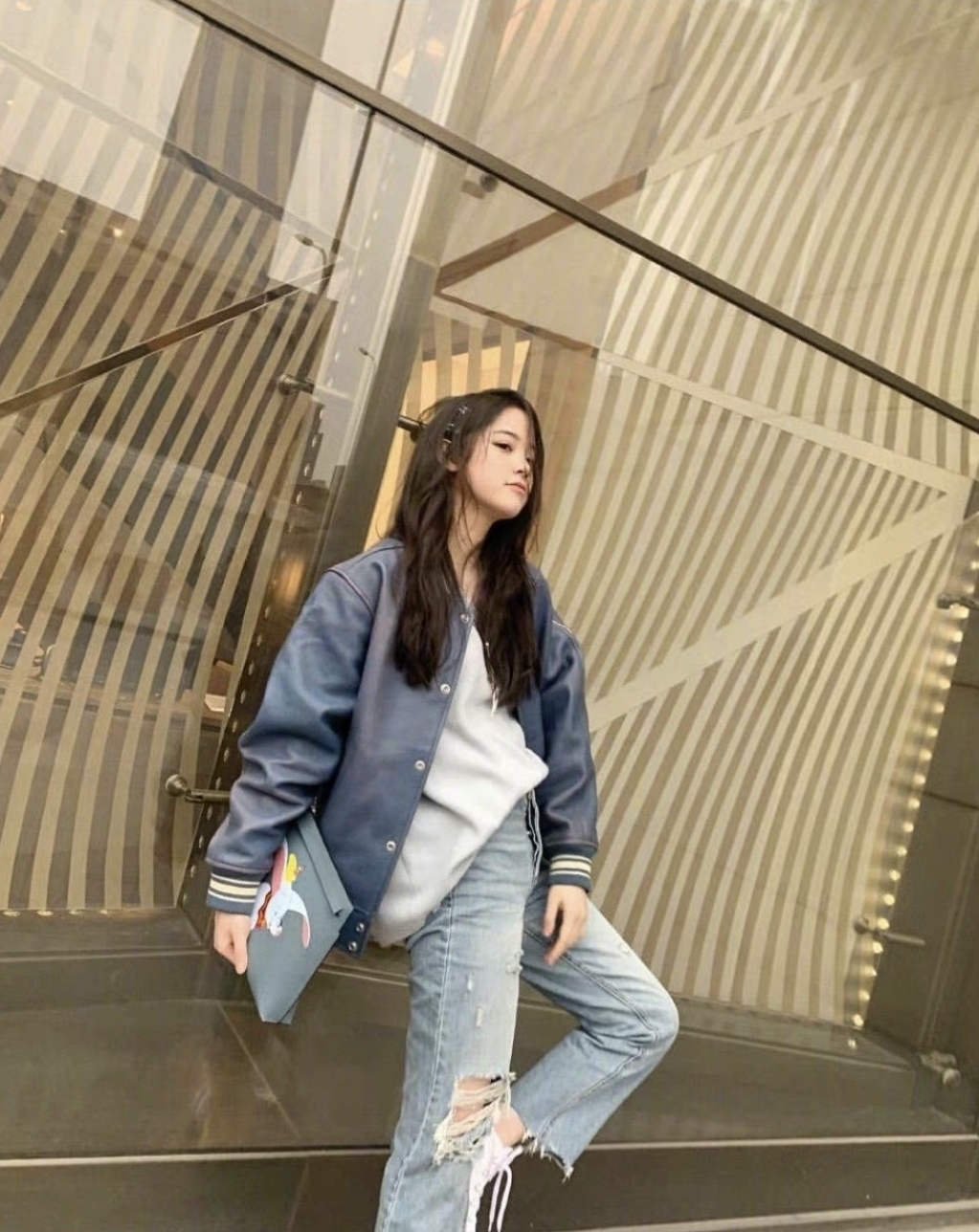 风衣夹克减龄(风衣夹克减龄了怎么办)