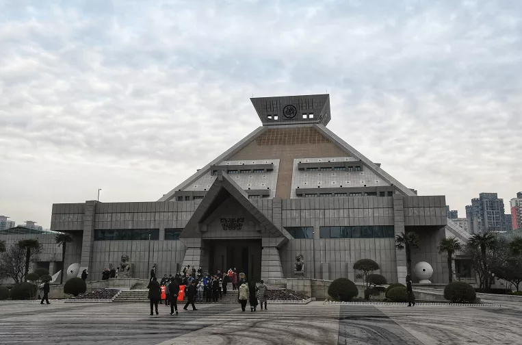 常年被黑被吐槽,实际是个唐风国潮不输西安的宝藏旅行地