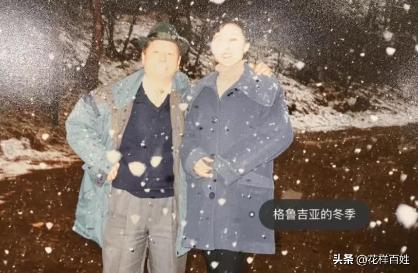 朋友圈惊艳的一张背影照：一个70岁的女人，可以有多美？