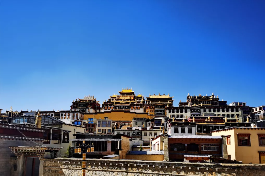 云南自驾游路线推荐(去云南香格里拉的超全超新旅行攻略推荐)(图14) 丽江去腻了还能去哪儿?香格里拉啊!这份最新攻略一定要看