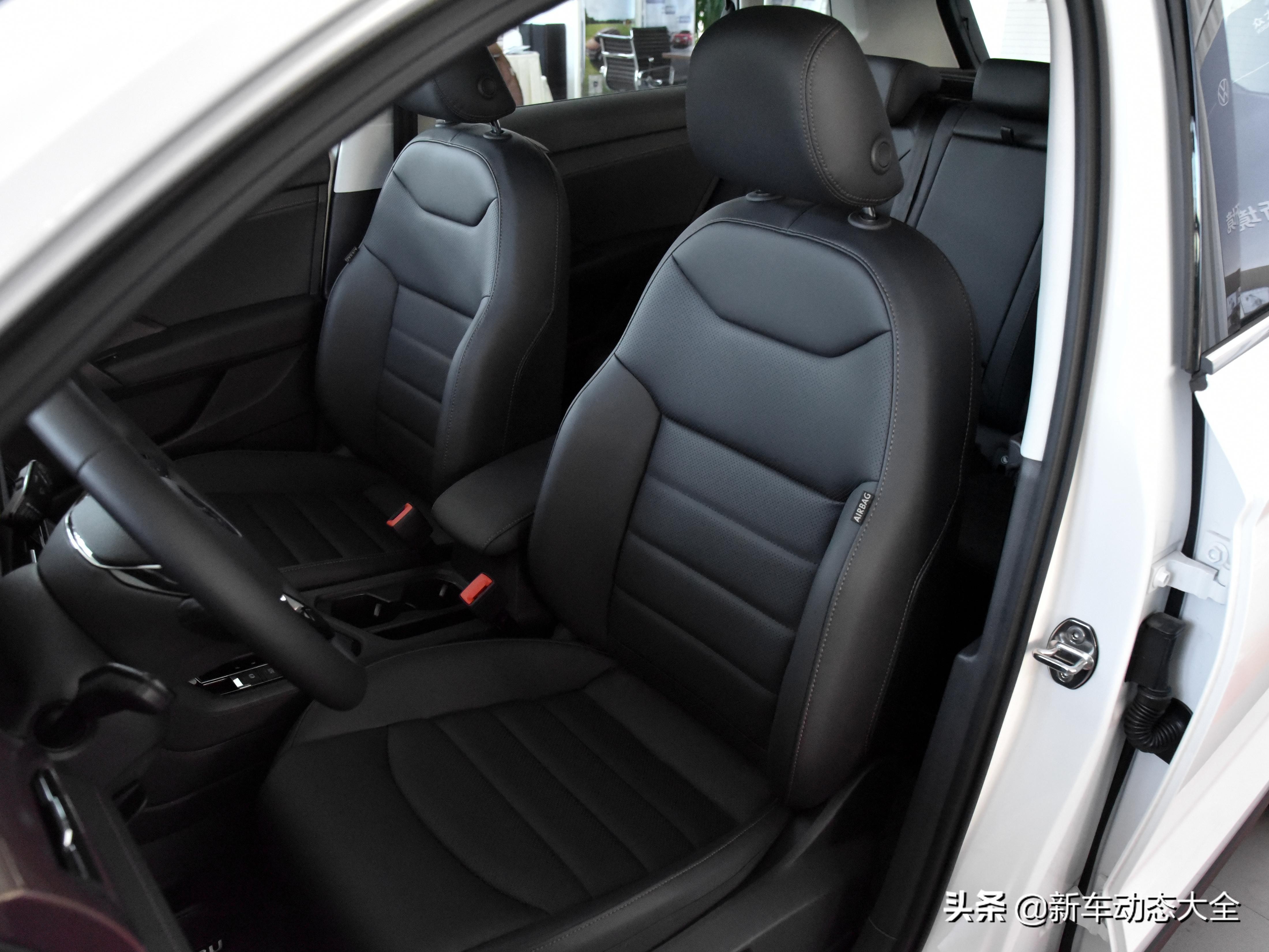 倒影加热配置全,合资大空间灵活suv,5.9l油耗,带你看大众途岳