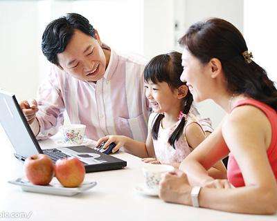 33岁女大学生毕业后啃老十年：折断了我的翅膀，却怪我不会飞翔