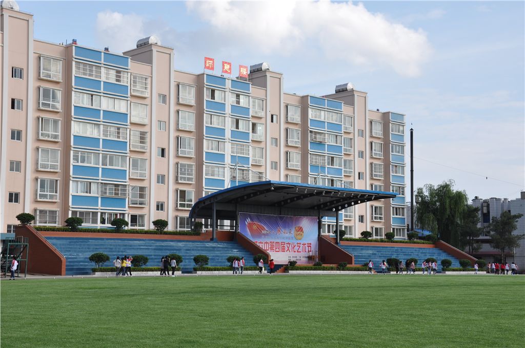 云南曲靖六所高中，曲靖一中高分屏蔽14人，茚旺高中实力不俗