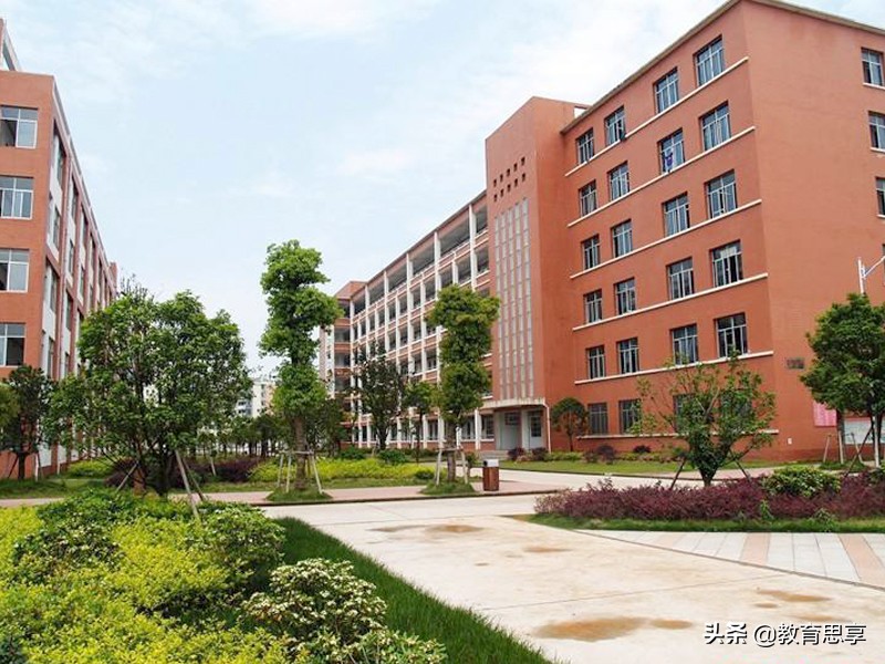 江西这所高中，十年间286名学生进清华北大，不愧是“第一中学”