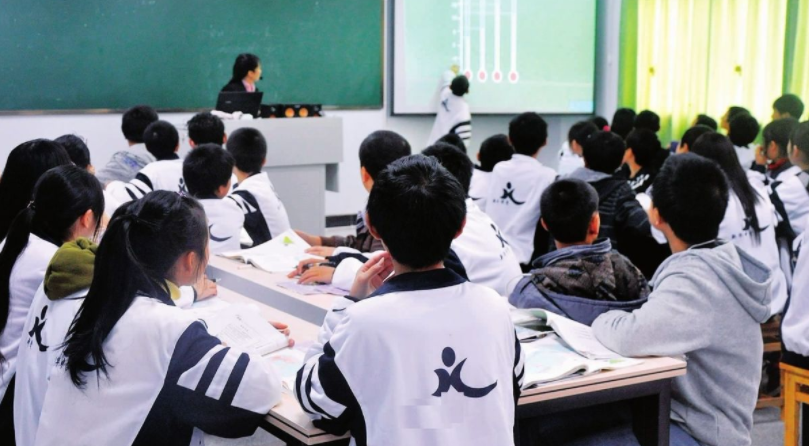 东北这所大学不是“985211”，但性价比很高，毕业生很有前途