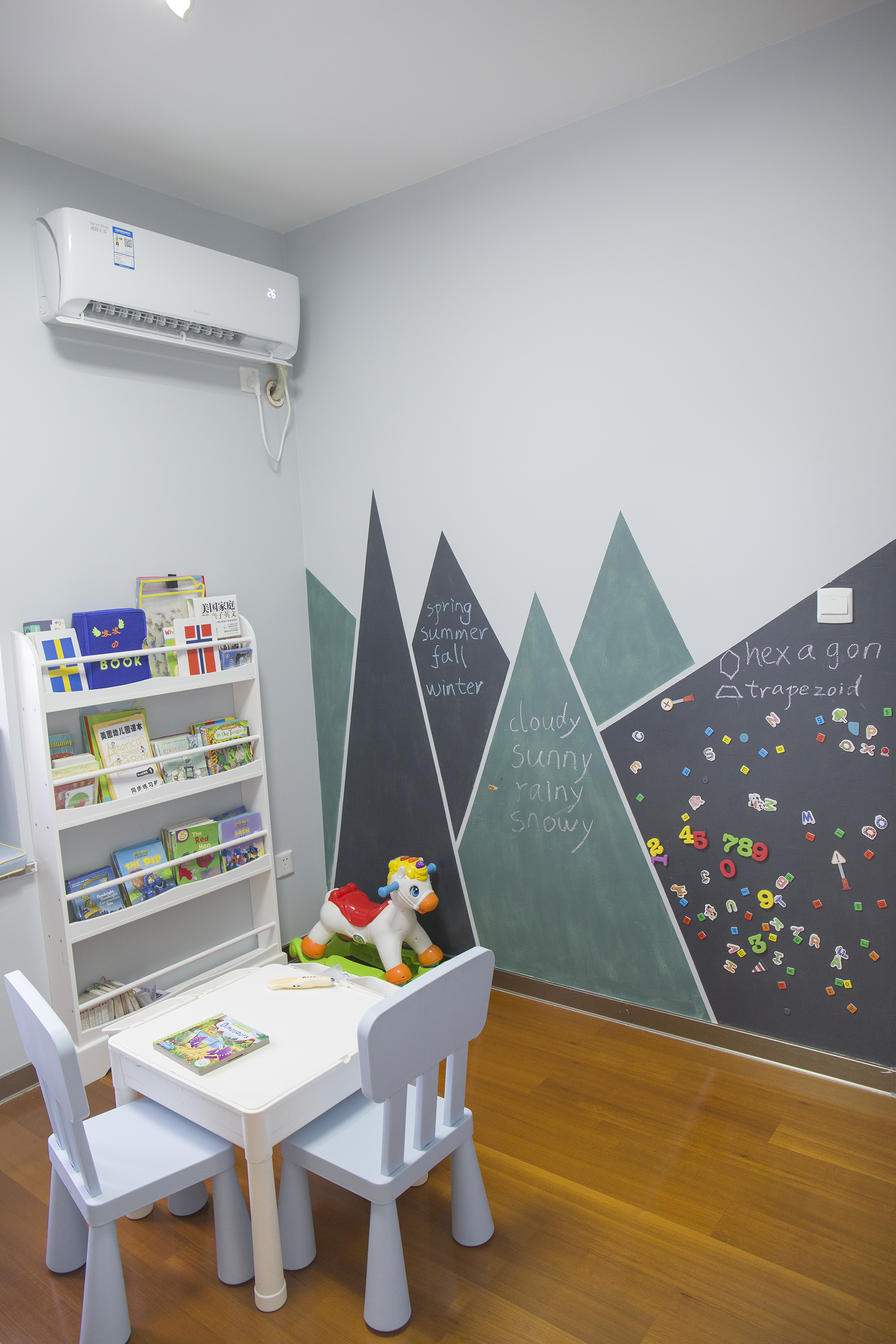 100㎡简美轻奢小三房，诠释女人的精致生活，充斥着爱家的味道