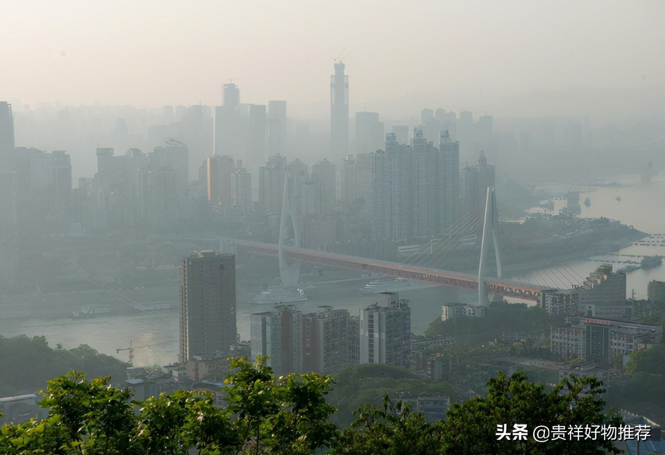 世界雾都是哪个城市(全球六大雾都排行榜 中国重庆上榜，伦敦位列榜首)